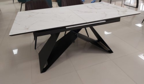 Стол Дайкири 1600(2100)*900 2кат, керамика Calacata vagli, цвет пленки черный матовый шагрень,