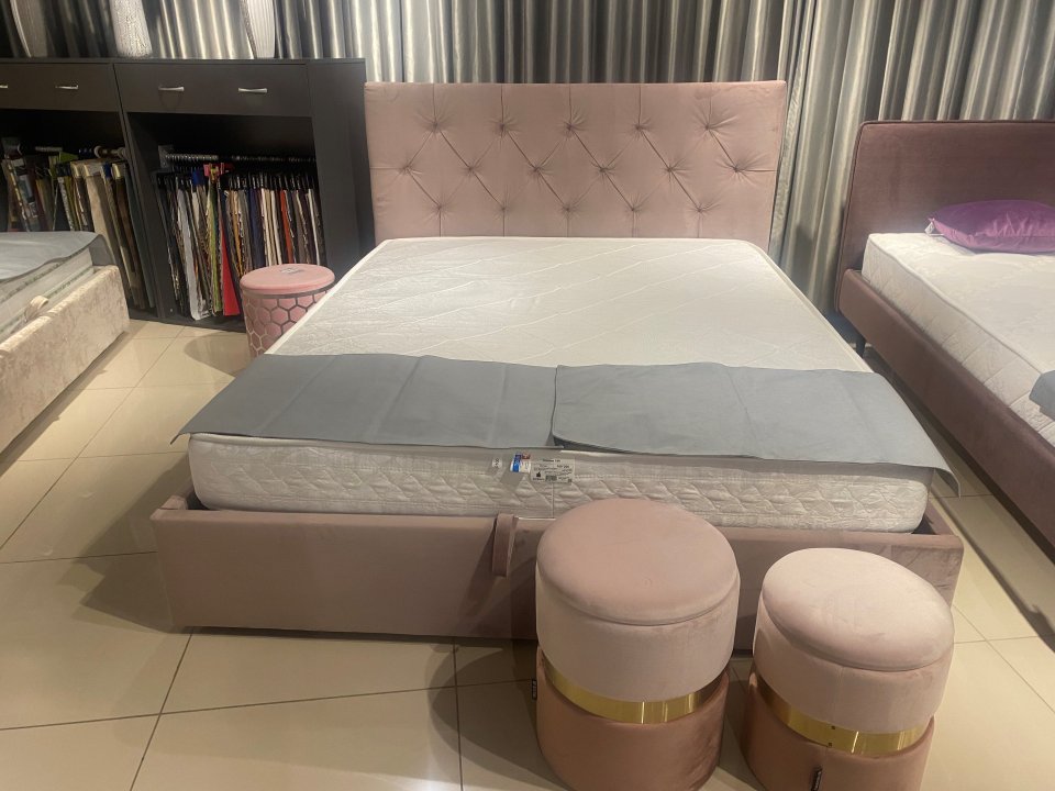Кровать Vesta 160*200 с подъемным механизмом, 4 кат, в ткани Нью Йорк 40, ножка пластик