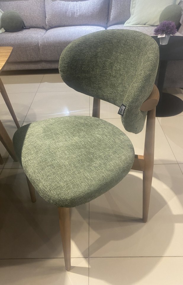 Стул MIKE, обивка шенилл Palermo 227 Moss Green, каркас массив бука цвет светлый орех